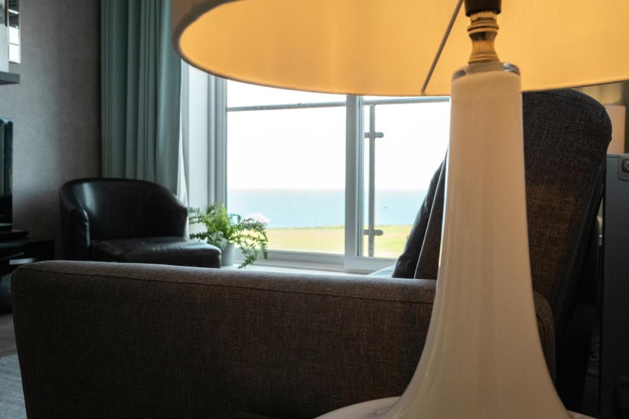 Stunning Sea Views, Luxury Apartment Beaches & Restaurants Are A Short Walk Away Newquay  Luaran gambar